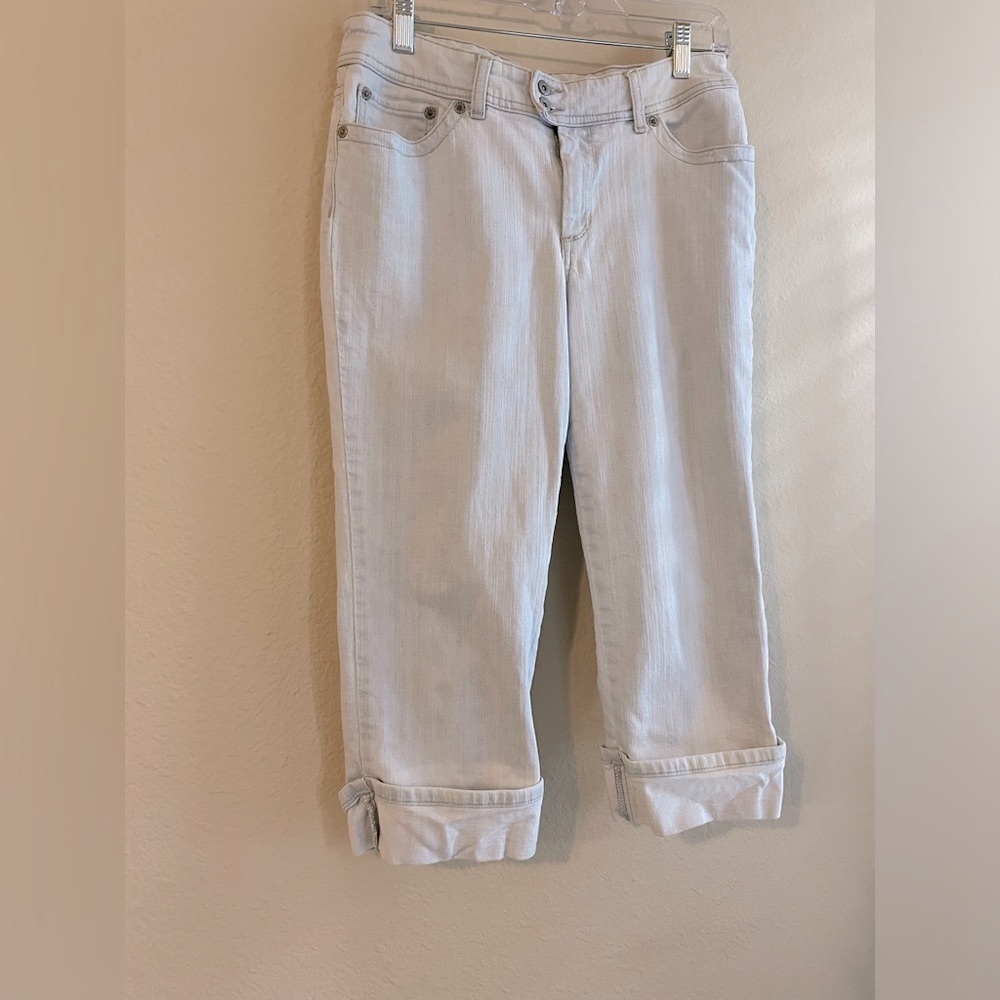 Chico’s Platinum Roll Cuff Light Blue Crop Jeans - Picture 2 of 7